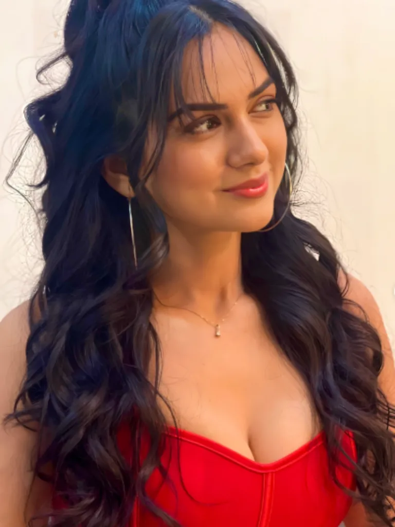 तारा सुतारिया से गौरव खन्ना की पत्नी आकांक्षा चमोला की क्यों होने लगी तुलना?