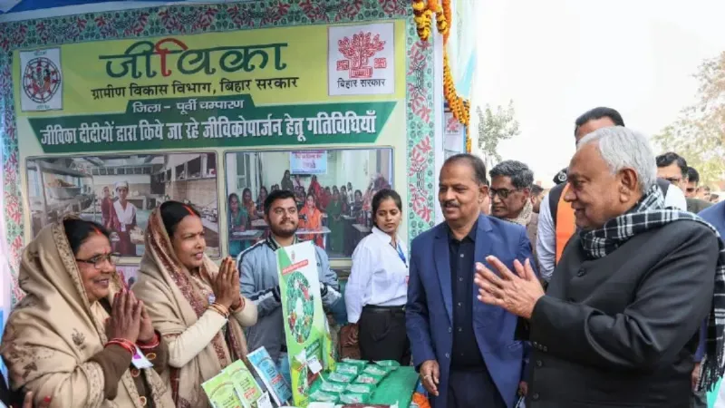 बिहार की महिलाओं को मिलेंगे दो-दो लाख रुपये, पांच किस्तों में मिलेगी राशि; पूरी करनी होंगी ये शर्तें