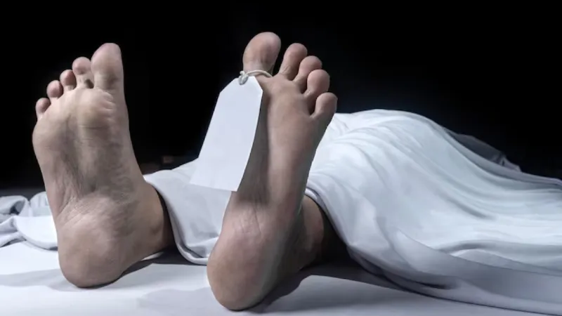 मथुरा में सामूहिक आत्महत्या से मची सनसनी, एक ही परिवार के पांच लोगों ने दी जान; जानें पूरा मामला