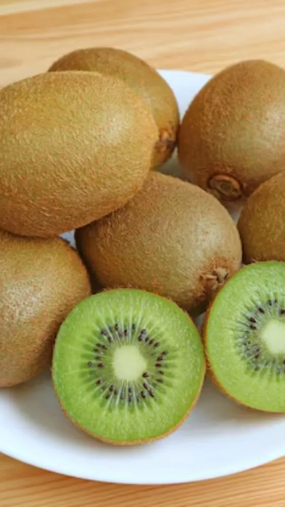 डेली कीवी खाने के मिलते हैं अनगिनत फायदे, जानकर दंग रह जाएंगे आप