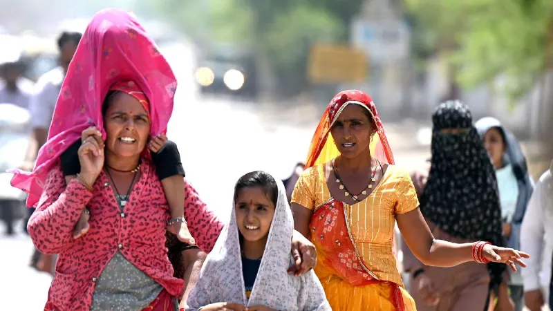 Weather: फरवरी में ही पड़ेगी भीषण गर्मी! 29 डिग्री तक तापमान पहुंचने के आसार, जानें मौसम का अपडेट
