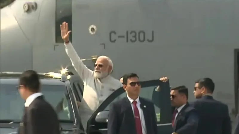 Hercules एयरक्राफ्ट से जिस हाइवे इमरजेंसी लैंडिंग फैसिलिटी पर उतरे पीएम मोदी, जानें भारत के लिए क्यों है खास