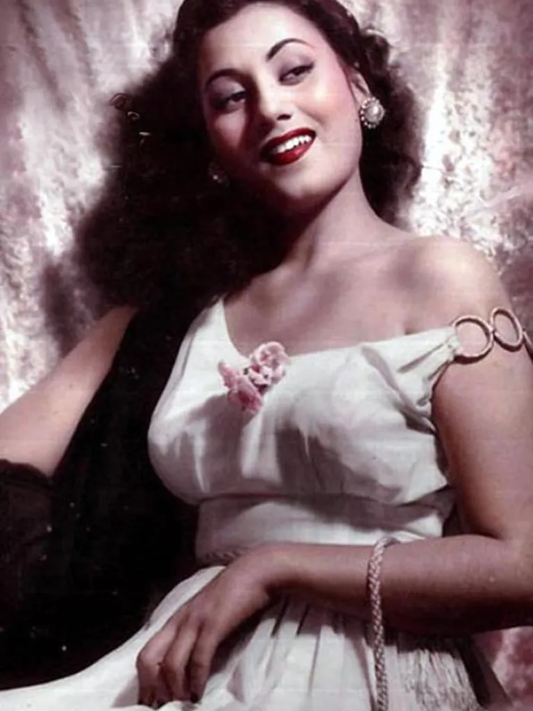 मधुबाला से दिलीप कुमार करते थे बेहद प्यार, अचानक ऐसा क्या हुआ कि पहुंच गए कोर्ट?