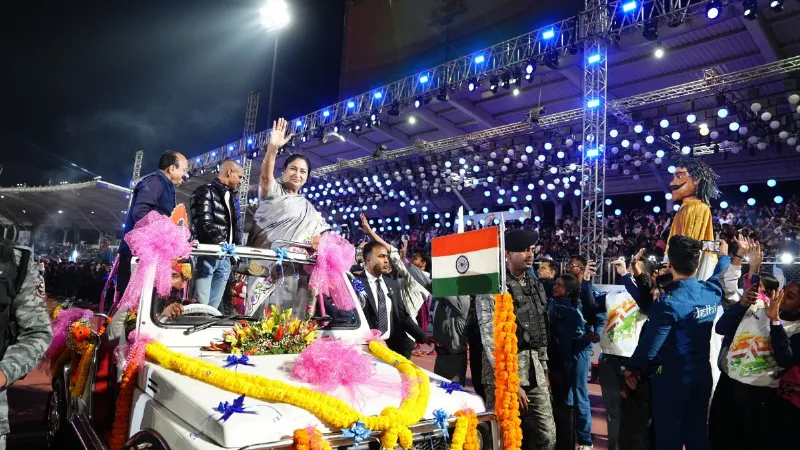 Delhi: CM रेखा गुप्ता ने लॉन्च किया सबसे बड़ा स्पोर्ट्स फेस्टिवल, युवाओं के सपनों को मिलेगी नई उड़ान