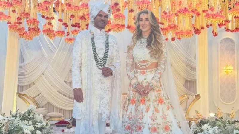 शादी के बंधन में बंधे शिखर धवन, 'गब्बर' ने सोफी शाइन को बनाया अपनी दुल्हनिया, सामने आई तस्वीर