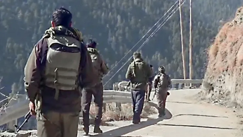 किश्तवाड़ में सुरक्षाबलों की बड़ी कामयाबी, मुठभेड़ के बाद तीसरे आतंकी का जला हुआ शव मिला