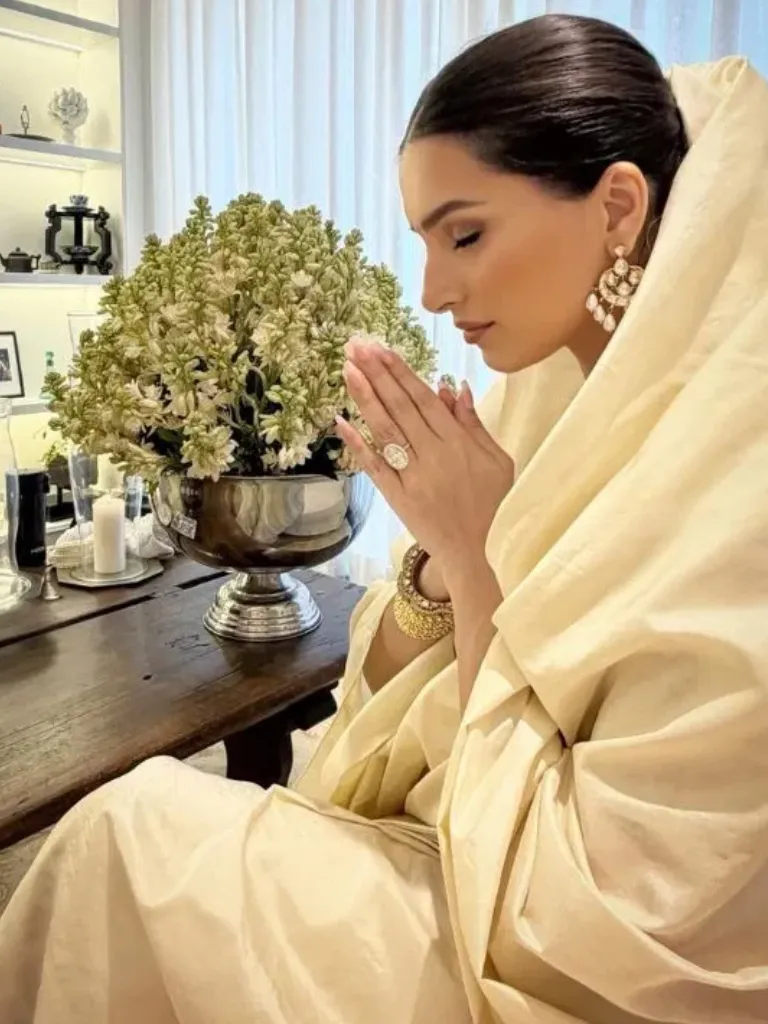 मुंबई में तारा सुतारिया का ड्रीम होम तैयार, लग्जरी घर की अंदरूनी तस्वीरें आई सामने