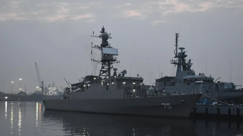 श्रीलंका तट के पास ईरानी जहाज पर सबमरीन अटैक, 100 से ज्यादा लापता, 78 घायल