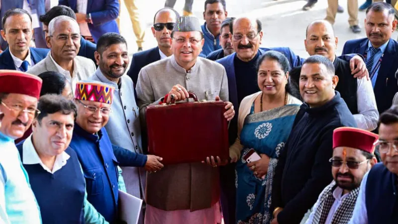 मुख्यमंत्री पुष्कर सिंह धामी ने पेश किया 1.11 लाख करोड़ से ज्यादा का बजट, विकास और कल्याण योजनाओं पर जोर