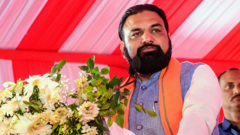 Bihar: कोई भी बिहारी काम के लिए बाहर न जाए... सीएम नीतीश कुमार की समृद्धि यात्रा में बोले सम्राट चौधरी