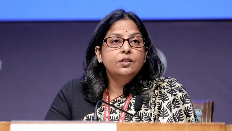 LPG बुकिंग में जबरदस्त उछाल, 75 लाख पार पहुंचे ऑर्डर; जमाखोरी पर सरकार की सख्त चेतावनी