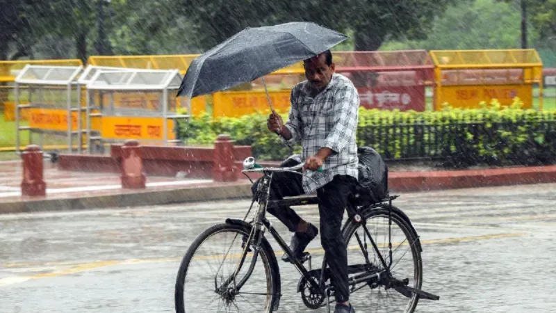 दिल्लीवाले हो जाएं सावधान! बदलने वाला है मौसम का मूड, अगले 2 दिन आंधी-तूफान और तेज बारिश का अलर्ट जारी