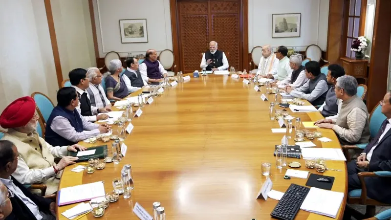मिडिल ईस्ट तनाव के बीच पीएम मोदी ने बुलाई बड़ी बैठक, मीटिंग में कई बड़े मंत्री और अधिकारी मौजूद