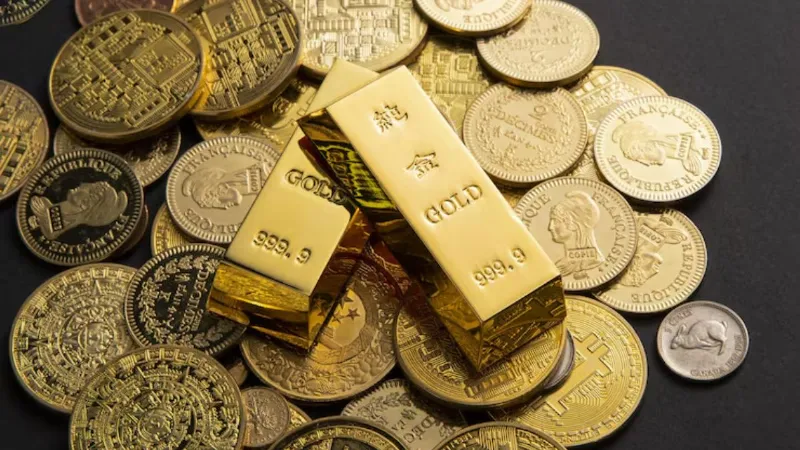 Heavy fall in gold prices Is it the right time to buy what is the new rate