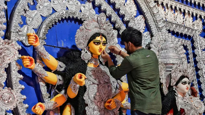 मां कात्यायनी की आराधना से विवाह और जीवन में होगी समृद्धि, जानें स्वरूप, पूजा नियम और मंत्र