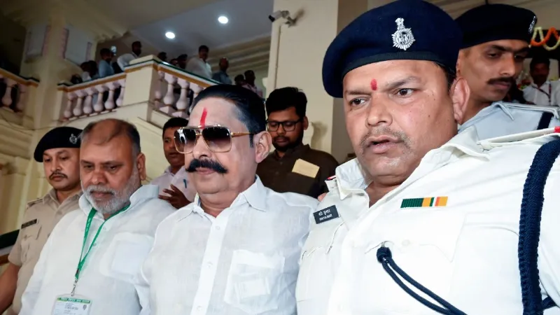 Bihar: जेल से निकलते ही अनंत सिंह ने कर दिया बड़ा ऐलान, पटना से मोकामा तक मन रहा जश्न