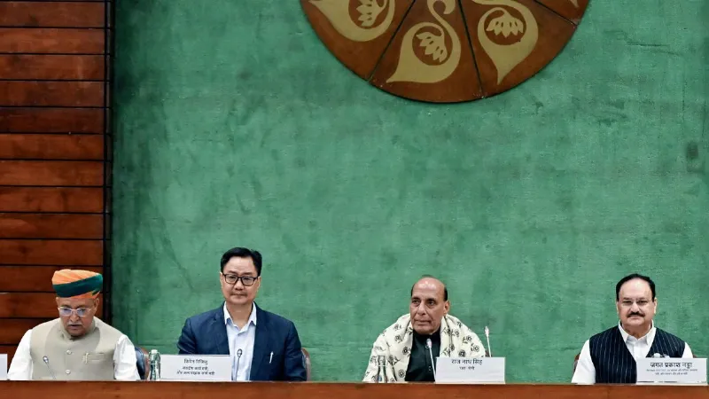 पैनिक होने की कोई जरूरत नहीं... मिडिल ईस्ट संकट पर सर्वदलीय बैठक में सरकार ने और क्या-क्या कहा?