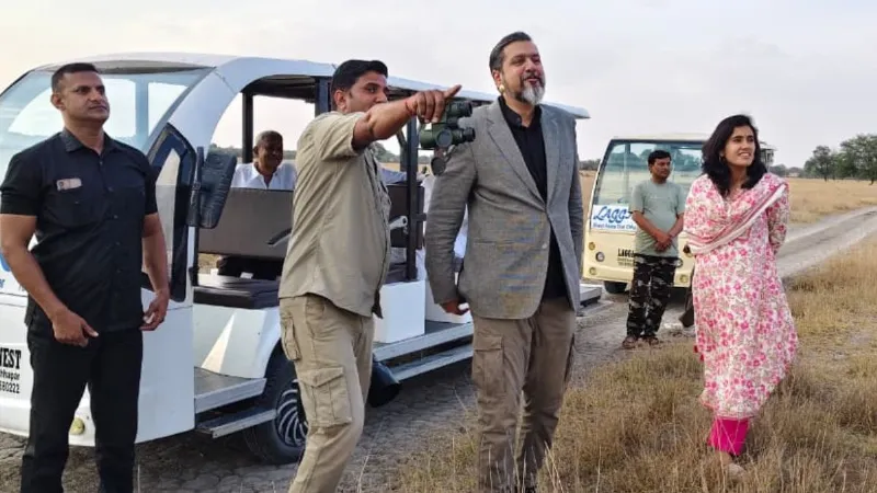 पद्मश्री व ग्रैमी अवॉर्डी रिकी केज का तालछापर दौरा, काले हिरणों व प्रकृति के बीच बिताया समय