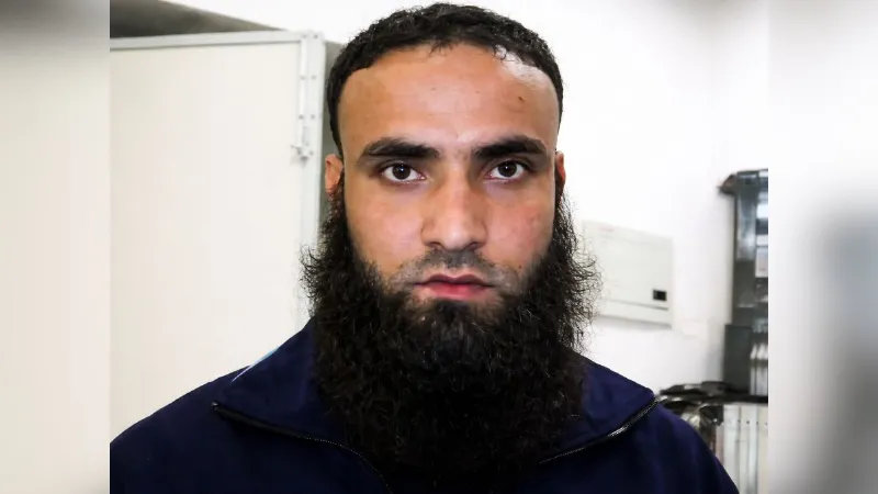 लश्कर आतंकी शब्बीर अहमद को दिल्ली पुलिस ने किया गिरफ्तार, ISI-हाफिज सईद के इशारे पर रच रहा था साजिश