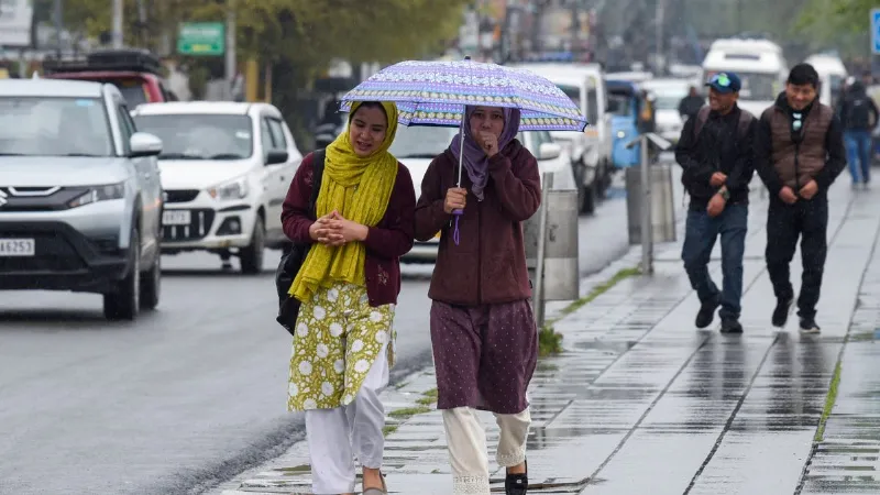 कहीं बारिश तो कहीं भीषण गर्मी... बिहार के इन हिस्सों में बदलेगा मौसम का मूड, IMD ने जारी की चेतावनी