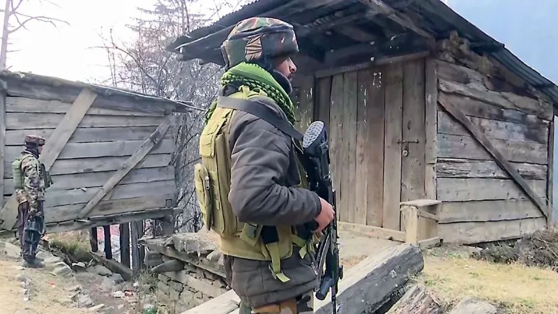 जम्मू-कश्मीर के गांदरबल में सुरक्षाबलों और आतंकियों के बीच मुठभेड़, एक आतंकी ढेर; तलाशी अभियान जारी