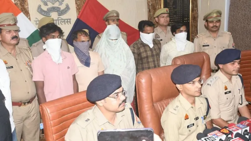 मेरठ: पत्नी ने प्रेमी संग रचा खौफनाक कांड, सोना गिरवी रख लिया तमंचा.. फौजी पति को उतरवाया मौत के घाट