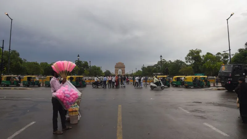 Weather: देशभर में बदला मौसम का मिजाज, 18 राज्यों में आंधी-बारिश और ओलावृष्टि का अलर्ट, फसल प्रभावित