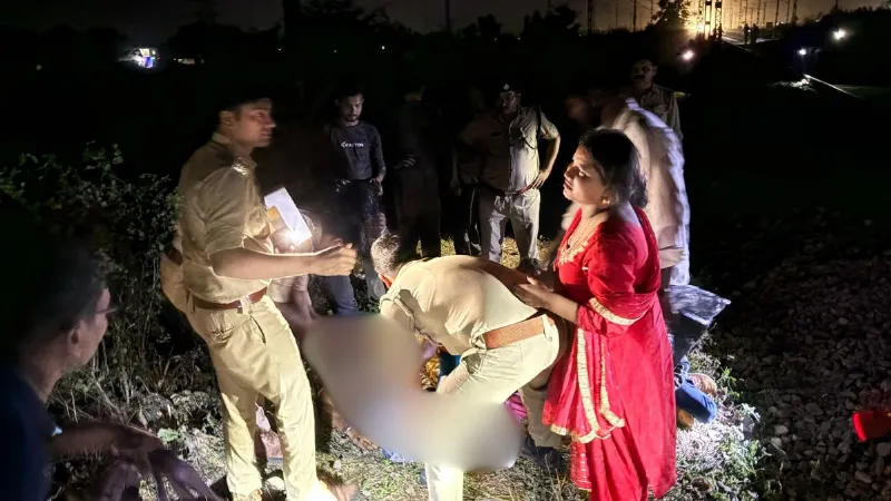 उत्तर प्रदेश में दर्दनाक हादसा, पटरी पर खड़े 5 लोगों को ट्रेन ने कुचला; जानें कैसे हुई दुर्घटना
