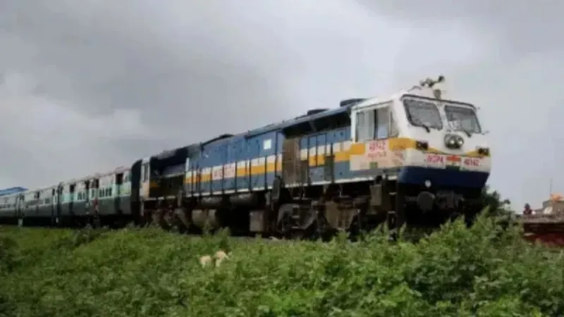 रेलवे में नौकरी का गोल्डन चांस! 10वीं पास युवाओं के लिए भर्ती, भरे जाएंगे 1600 से ज्यादा पद