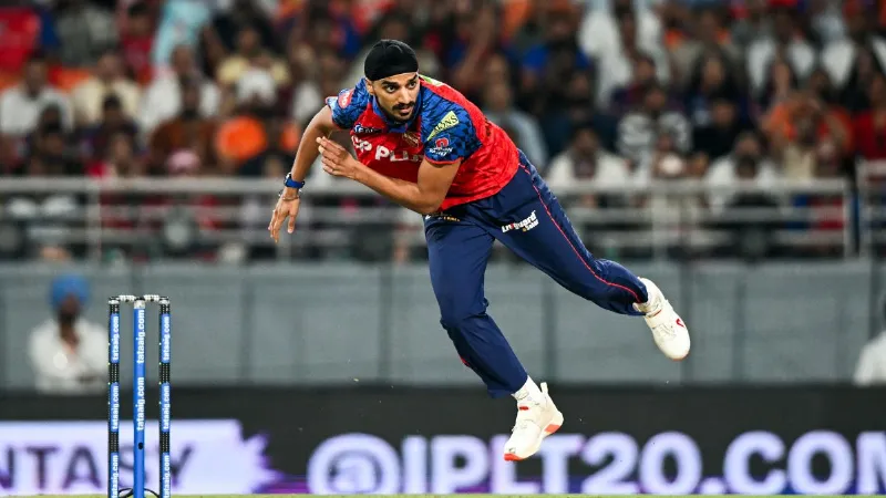 अब अर्शदीप सिंह नहीं कर पाएंगे व्लॉगिंग, BCCI की सख्ती के बाद बदले नियम; जानें क्यों लिया ये फैसला