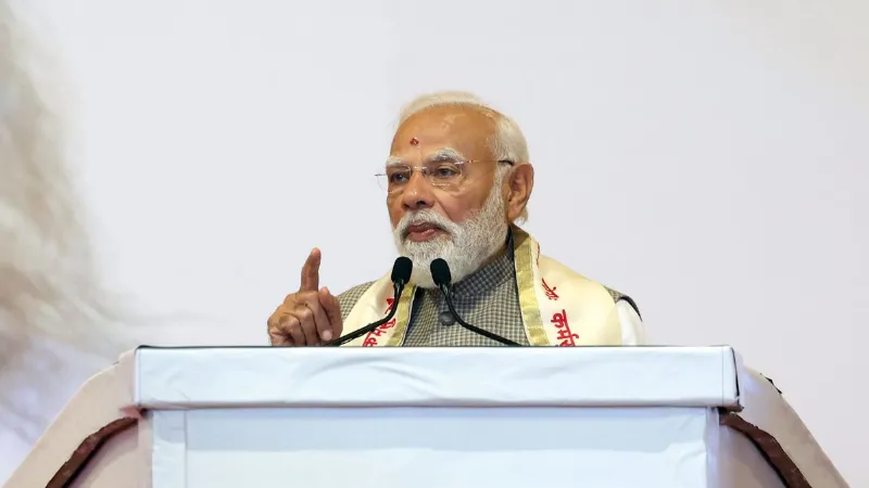 बेंगलुरु में PM मोदी के रूट के पास मिला विस्फोटक सामान, जिलेटिन स्टिक्स मिलने से मचा हड़कंप