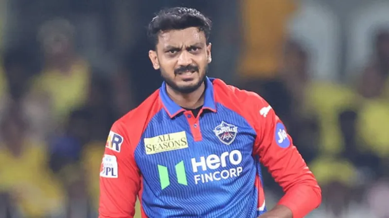 PBKS vs DC: अक्षर पटेल ने ऐसी क्या गलती की, जो BCCI ने ठोक दिया 12 लाख का जुर्माना? जानें मामला