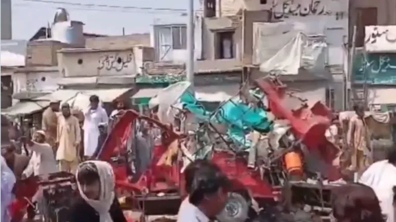 Major terrorist attack in Khyber Pakhtunkhwa Pakistan 9 people dead so far in massive blast injured