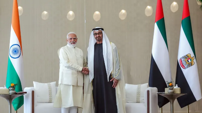 होर्मुज बंद रहने पर भी भारत आता रहेगा तेल, पीएम मोदी के UAE पहुंचते ही MBZ ने किया बड़ा ऐलान; जानें पूरा मामला