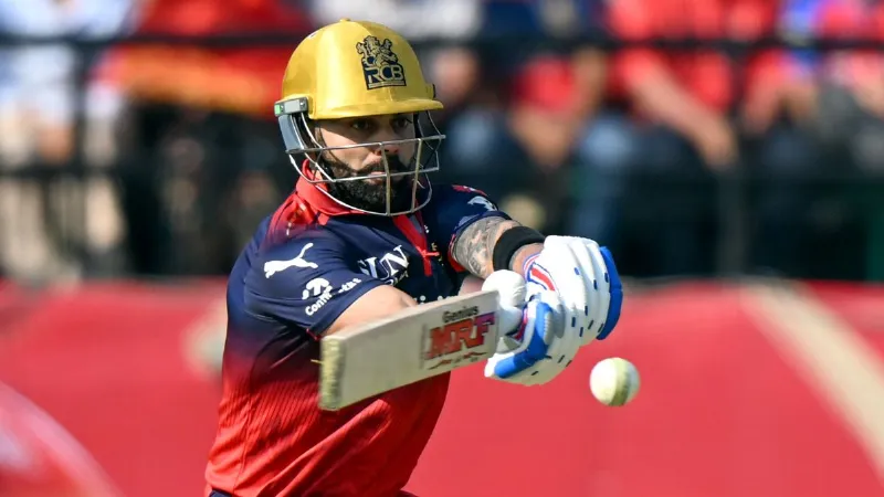 IPL में विराट ने रचा इतिहास, ऐसा करने वाले बने पहले खिलाड़ी; सचिन तेंदुलकर और फाफ डु प्लेसिस को छोड़ा पीछे