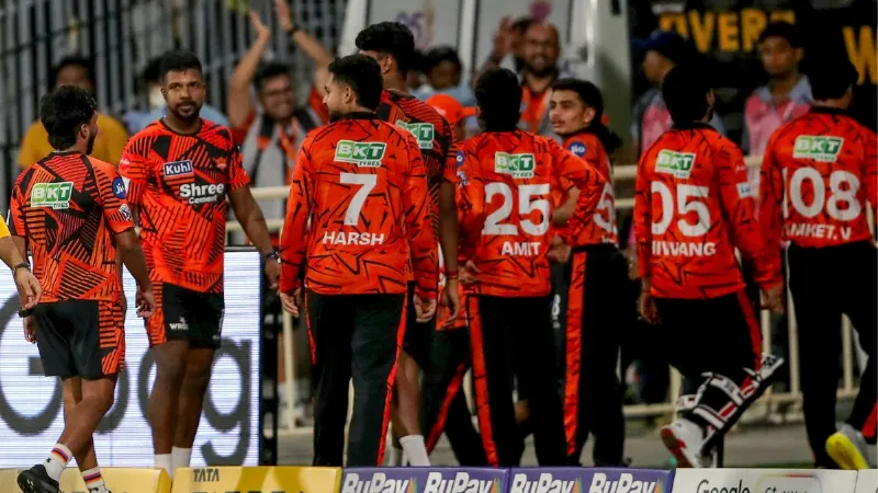 IPL Playoff 2026: 3 टीमों ने किया क्वालीफाई, 1 स्पॉट के लिए 5 टीमों के बीच जंग, जानें प्लेऑफ का समीकरण
