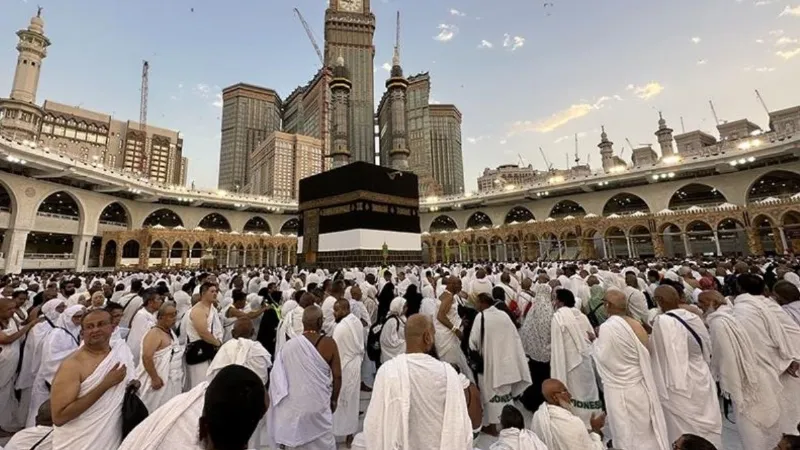 Hajj: होटल, खाना से लेकर ट्रांसपोर्ट तक... हज से कितना कमाता है सऊदी अरब? आंकड़े जान हो जाएंगे हैरान!