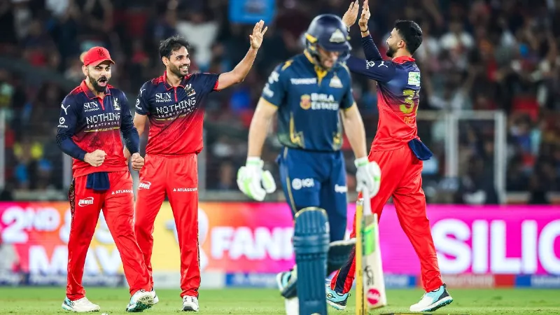RCB vs GT: आज बेंगलुरु और गुजरात के बीच क्वालीफायर-1, पिच रिपोर्ट से लेकर प्लेइंग 11 तक... जानें सबकुछ