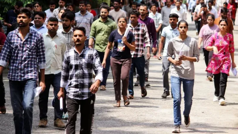 UP में 12वीं पास उम्मीदवारों के लिए सुनहरा मौका, 170 सरकारी पदों पर निकली वैकेंसी, पढ़ें डिटेल्स