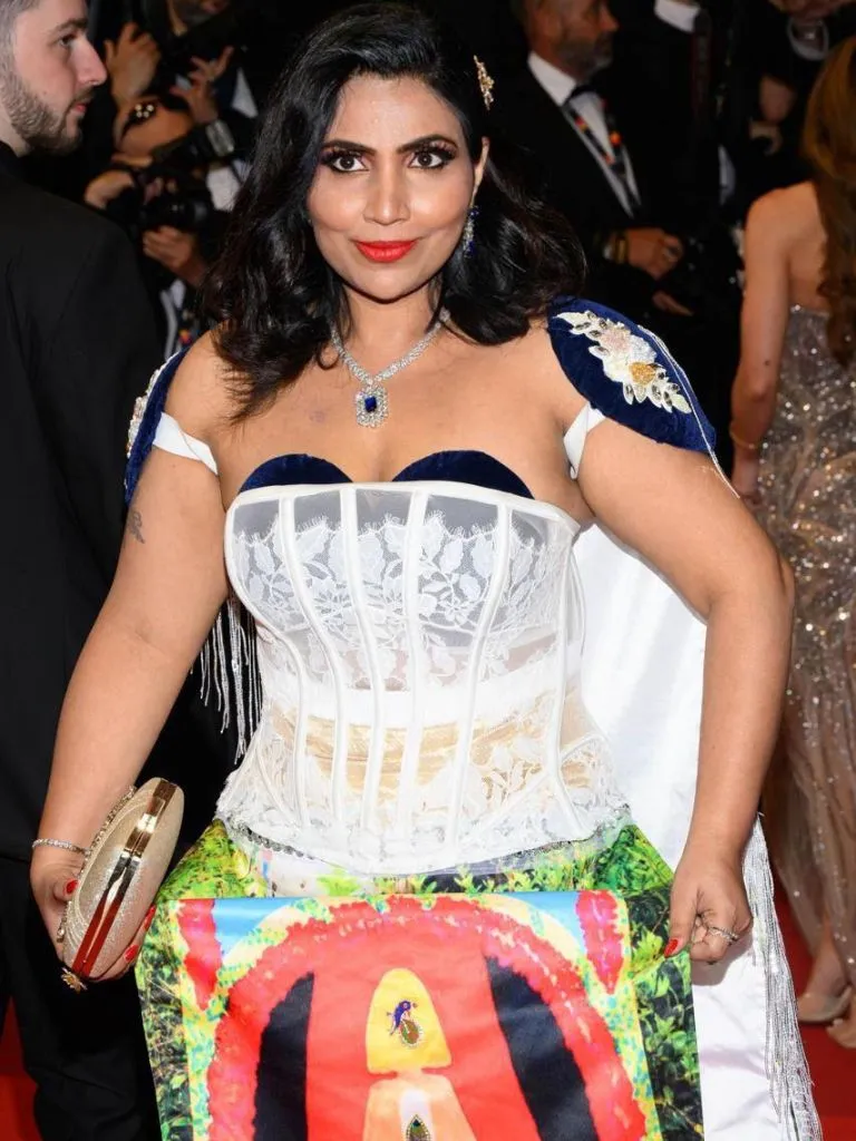 कैनवास से Cannes तक... मयूरी मित्तल ने रचा इतिहास, कान्स के रेड कार्पेट पर बिखेरा जलवा