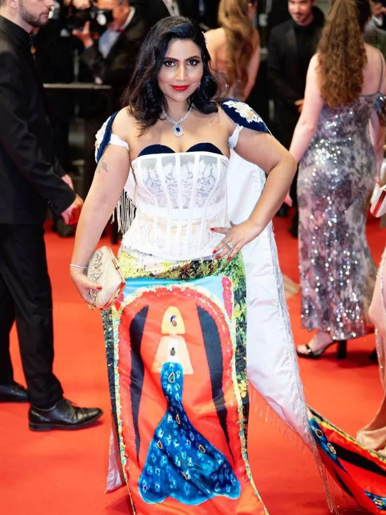 कैनवास से Cannes तक... मयूरी मित्तल ने रचा इतिहास, कान्स के रेड कार्पेट पर बिखेरा जलवा