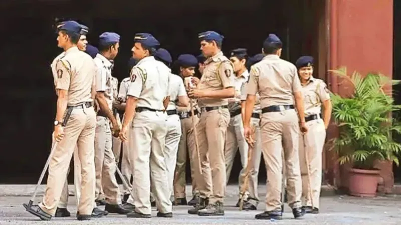 यूपी पुलिस भर्ती परीक्षा में कलावा और मंगलसूत्र पहनकर दे सकेंगे एग्जाम, इन चीजों पर रहेगी रोक