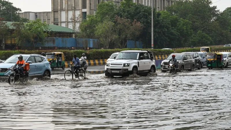 Weather Update: कुछ घटों में बरसेंगे बादल, कई राज्यों में बारिश-आंधी का अलर्ट, गर्मी से मिलेगी राहत!