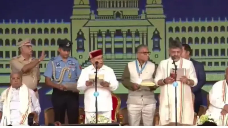 डीके शिवकुमार बने कर्नाटक के 34वें मुख्यमंत्री, जी. परमेश्वर ने ली उपमुख्यमंत्री पद की शपथ