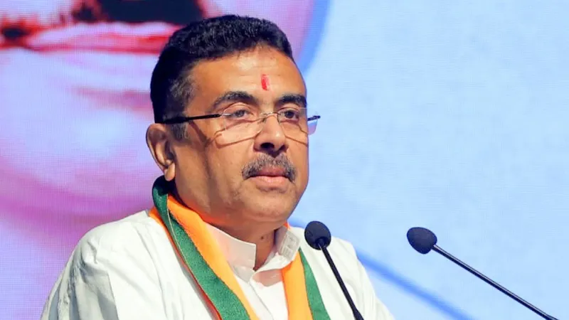 पश्चिम बंगाल में घुसपैठियों के खिलाफ सख्त कार्रवाई, 4800 अवैध प्रवासियों को भेजा गया बांग्लादेश