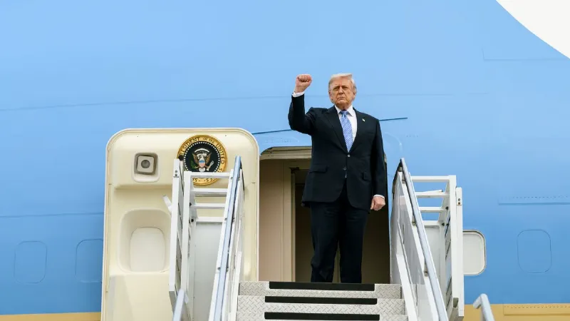 US Iran Deal: ईरान को 300 अरब डॉलर देने की बात पर बौखलाए ट्रंप! बताया फेक न्यूज, जानें क्या कहा