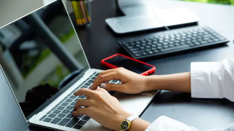 घंटों का काम मिनटों में! हर Laptop यूजर को पता होने चाहिए ये 5 Shortcuts, समय की होगी बचत