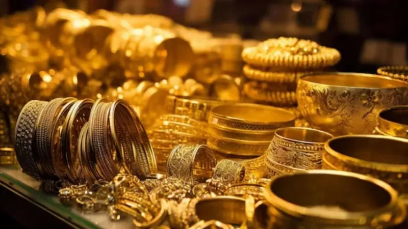 Gold-Silver Price: चांदी में बड़ी टूट, सोने की चमक भी पड़ी फीकी... जानिए बाजार का ताजा हाल