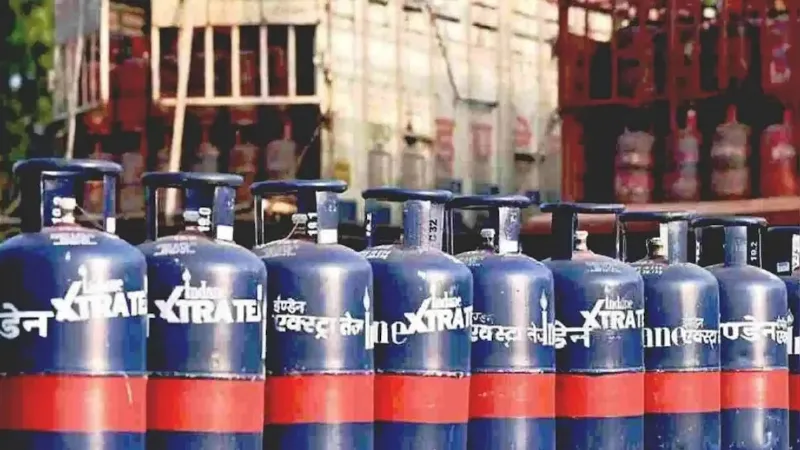 केंद्र सरकार का बड़ा फैसला, कमर्शियल LPG सिलिंडर पर लगी पाबंदियां खत्म, जानें पूरी जानकारी