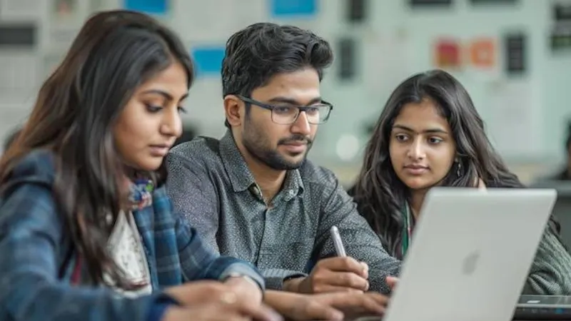 यूपी के युवाओं के लिए खुशखबरी, PCS 2026 भर्ती का ऐलान; जानें योग्यता और आवेदन तिथि
